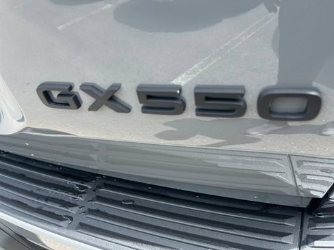 Used 2025 Lexus GX 550 w/ Accessory Package (Z1) AWD/4WD image 39