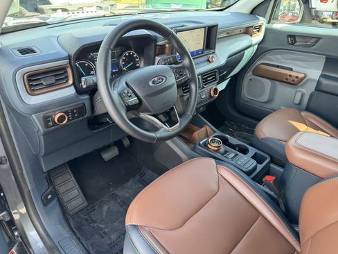 Used 2024 Ford Maverick Lariat image 17