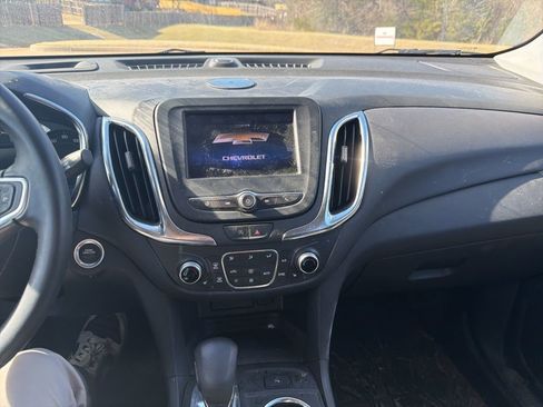 Used 2024 Chevrolet Equinox LT w/ LPO, Floor Liner Package FWD image 14