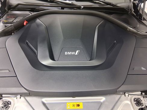 Used 2023 BMW i4 eDrive35 w/ Premium Package RWD image 35
