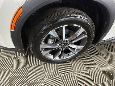 Used 2024 INFINITI QX60 Luxe AWD/4WD image 9
