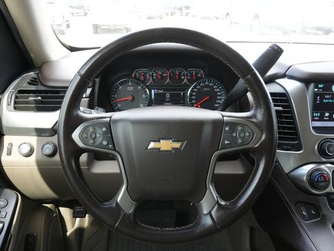 Used 2019 Chevrolet Tahoe LT w/ Luxury Package AWD/4WD image 6