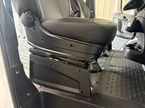 Used 2025 RAM ProMaster 3500 w/ Convenience Group FWD image 22