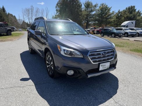Used 2015 Subaru Outback 2.5i Limited AWD/4WD image 7