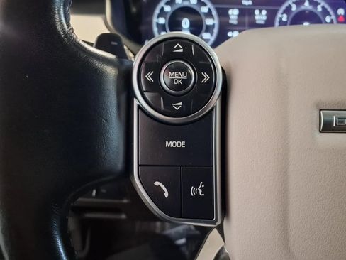 Used 2018 Land Rover Discovery HSE AWD/4WD image 28