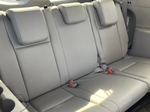 Used 2015 Toyota Highlander Limited image 44