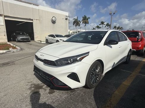 Used 2023 Kia Forte GT-Line w/ GT-Line Premium Package image 4