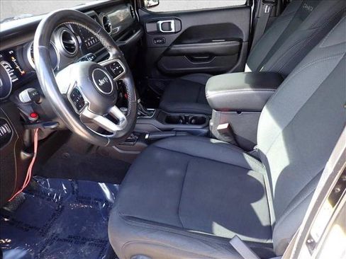 Used 2019 Jeep Wrangler Unlimited Sahara AWD/4WD image 11