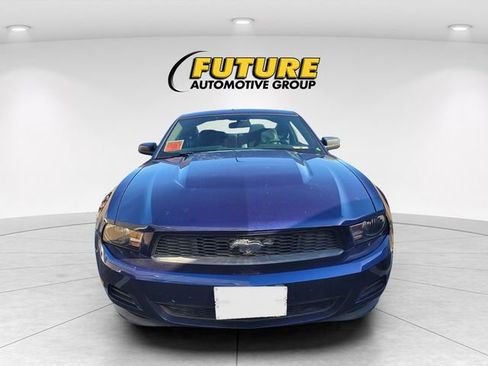 Used 2012 Ford Mustang Coupe image 2