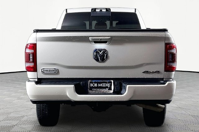 Used 2024 RAM 2500 Limited w/ Towing Technology Group AWD/4WD image 4