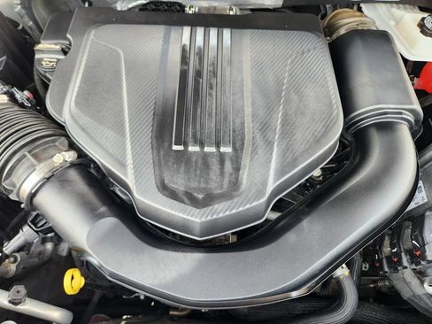 Used 2024 Chevrolet Traverse RS FWD image 31