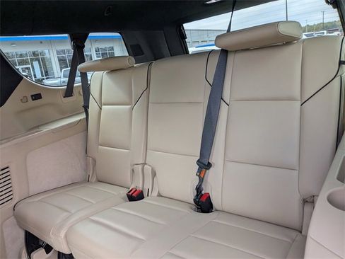 Used 2021 Cadillac Escalade ESV Premium Luxury image 14