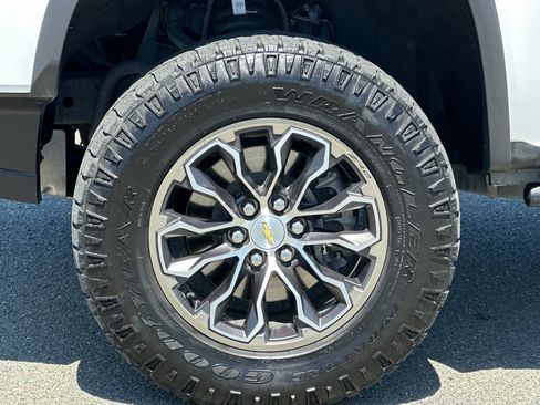 Used 2021 Chevrolet Colorado ZR2 AWD/4WD image 24