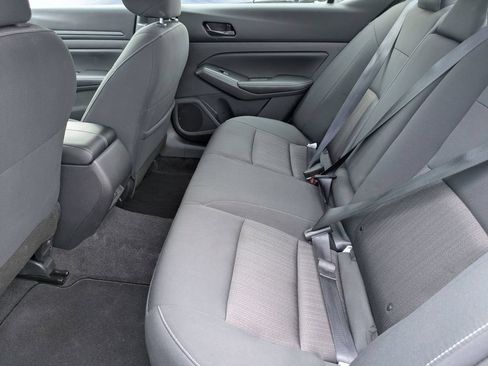 Used 2025 Nissan Altima 2.5 SV FWD image 28
