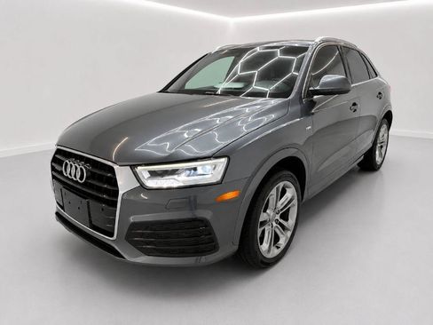 Used 2018 Audi Q3 2.0T Premium Plus w/ Premium Plus Package AWD/4WD image 7