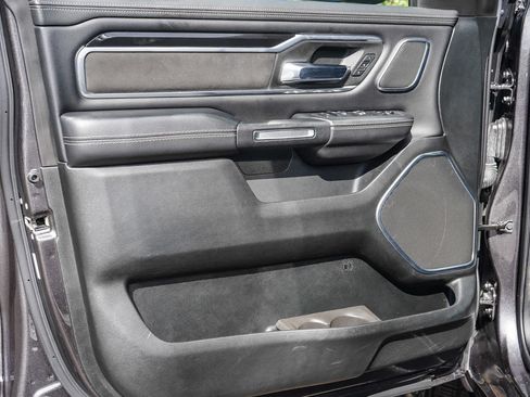 Used 2021 RAM 1500 Laramie AWD/4WD image 19