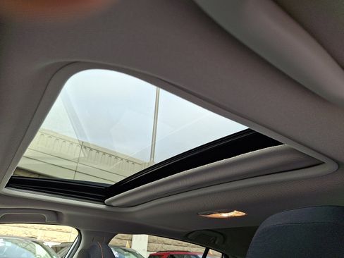 Used 2023 Subaru Crosstrek 2.0i Premium image 14