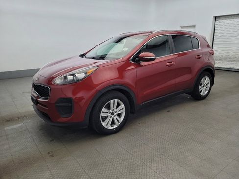 Used 2018 Kia Sportage LX w/ LX Technology Package image 2