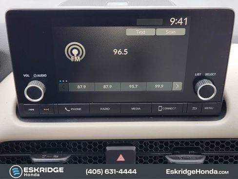 Used 2023 Honda HR-V LX image 17