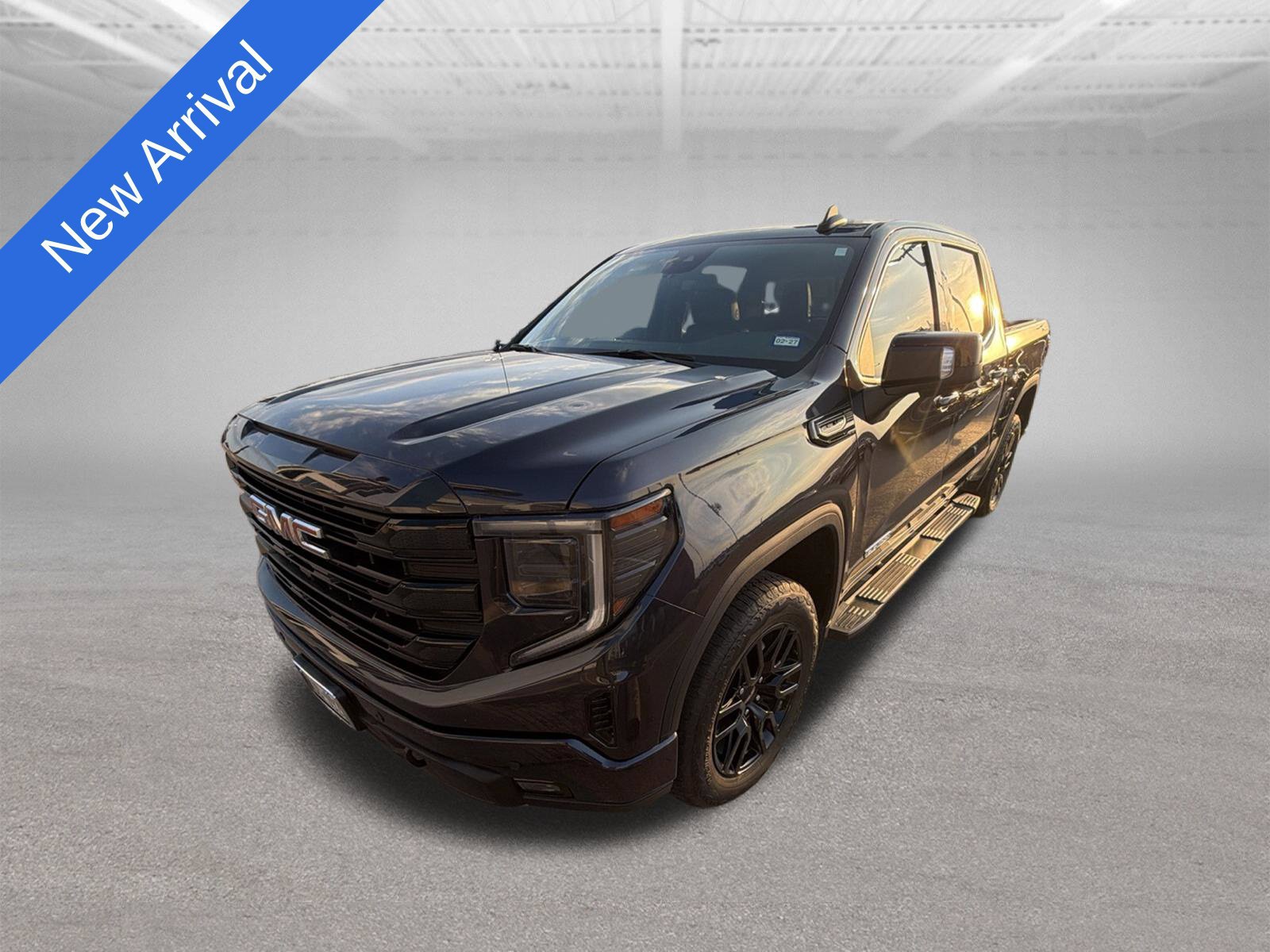 Used 2025 GMC Sierra 1500 Elevation w/ Elevation Premium Package AWD/4WD 360° Tour