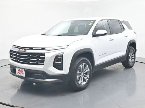 Used 2025 Chevrolet Equinox LT image 1