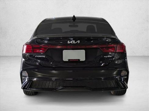 Used 2024 Kia Forte GT-Line w/ GT-Line Premium Package FWD image 6