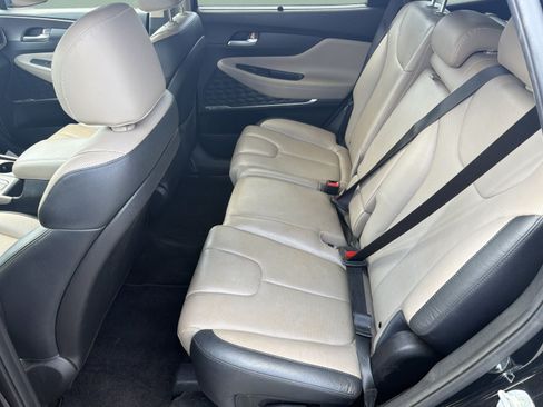 Used 2020 Hyundai Santa Fe SEL w/ Convenience + Premium Package FWD image 19