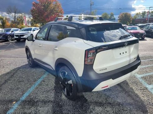 New 2026 Nissan Kicks SR w/ Cold Weather Package AWD/4WD image 8
