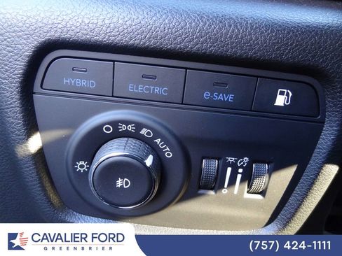 Used 2024 Jeep Grand Cherokee Trailhawk w/ Advanced Protech Group II AWD/4WD image 8