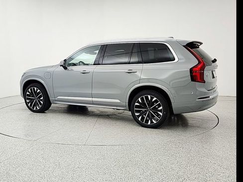 New 2026 Volvo XC90 T8 Plus w/ Protection Package AWD/4WD image 7