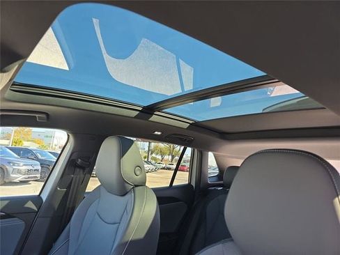 New 2026 Volkswagen Tiguan SE R-Line image 22