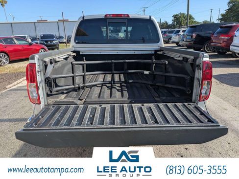 Used 2016 Nissan Frontier SV w/ SV Value Truck Package RWD image 3