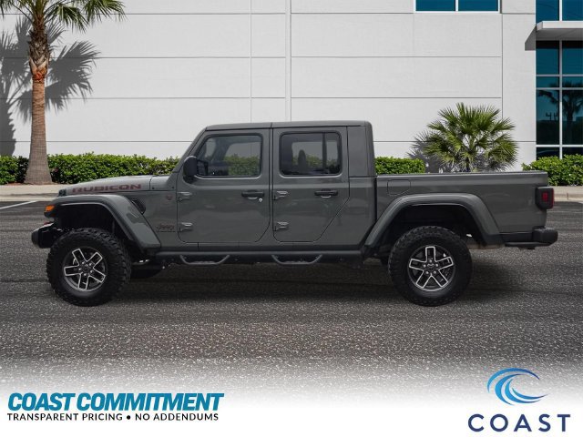 Used 2023 Jeep Gladiator Rubicon w/ Trailer Tow Package AWD/4WD image 9