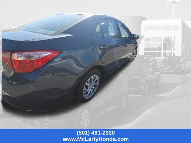 Used 2018 Toyota Corolla LE FWD image 2