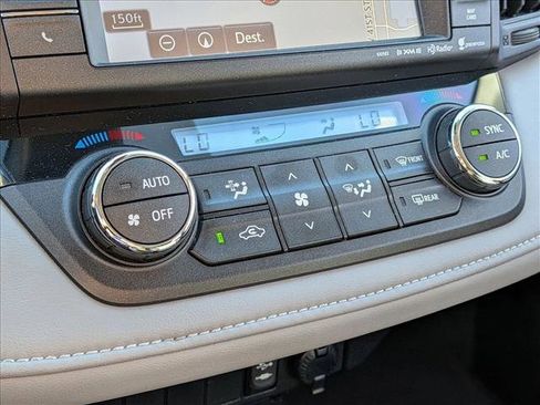 Used 2017 Toyota RAV4 XLE FWD image 13