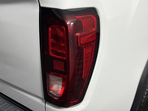 Used 2024 GMC Sierra 2500 Pro w/ Convenience Package image 31