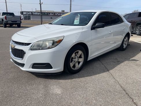 Used 2016 Chevrolet Malibu LS image 3