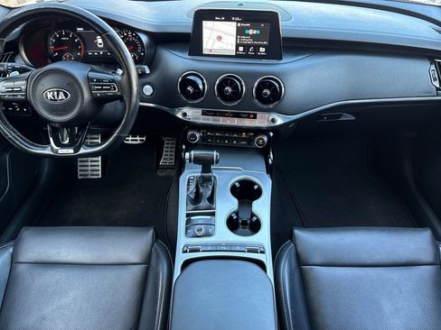Used 2021 Kia Stinger GT1 image 4