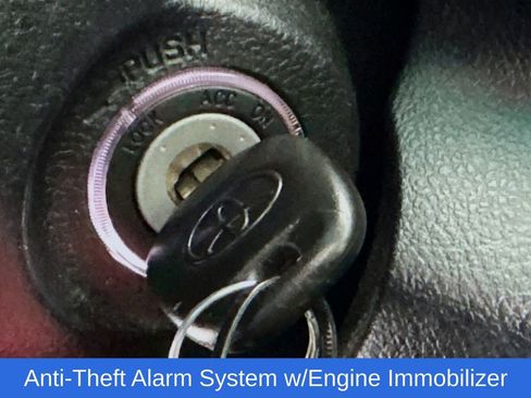 Used 2013 Toyota Highlander SE image 21