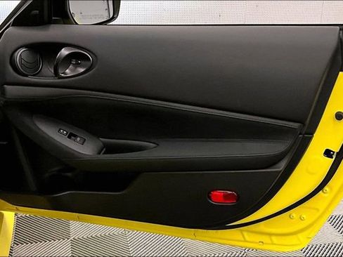 Used 2023 Nissan Z Performance w/ Floor Mat Package (L93) image 21