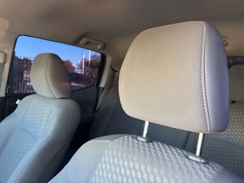 Used 2021 Toyota Tacoma SR5 image 9