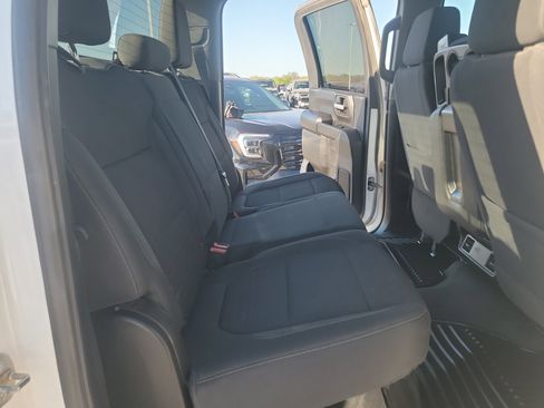 Used 2023 Chevrolet Silverado 2500 LT image 26