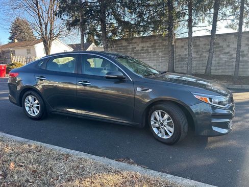 Used 2016 Kia Optima LX FWD image 4
