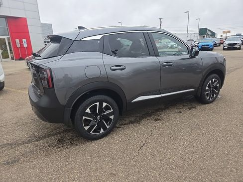 New 2026 Nissan Kicks SV image 7