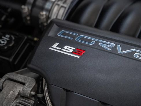 Used 2012 Chevrolet Corvette Grand Sport w/ 4LT Preferred Equipment Group RWD image 21