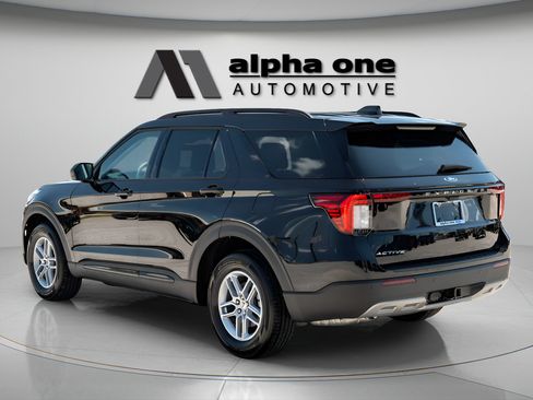 New 2026 Ford Explorer Active w/ Active Comfort Package RWD image 10