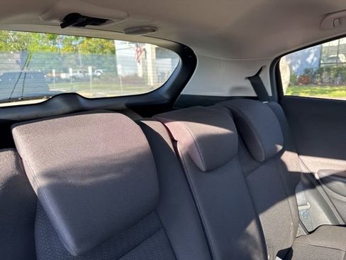 Used 2017 Honda HR-V EX image 15