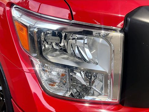 Used 2023 Nissan Titan S w/ S Utility Package image 26