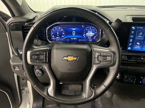 Certified 2024 Chevrolet Silverado 1500 LT w/ Z71 Off-Road Package AWD/4WD image 19