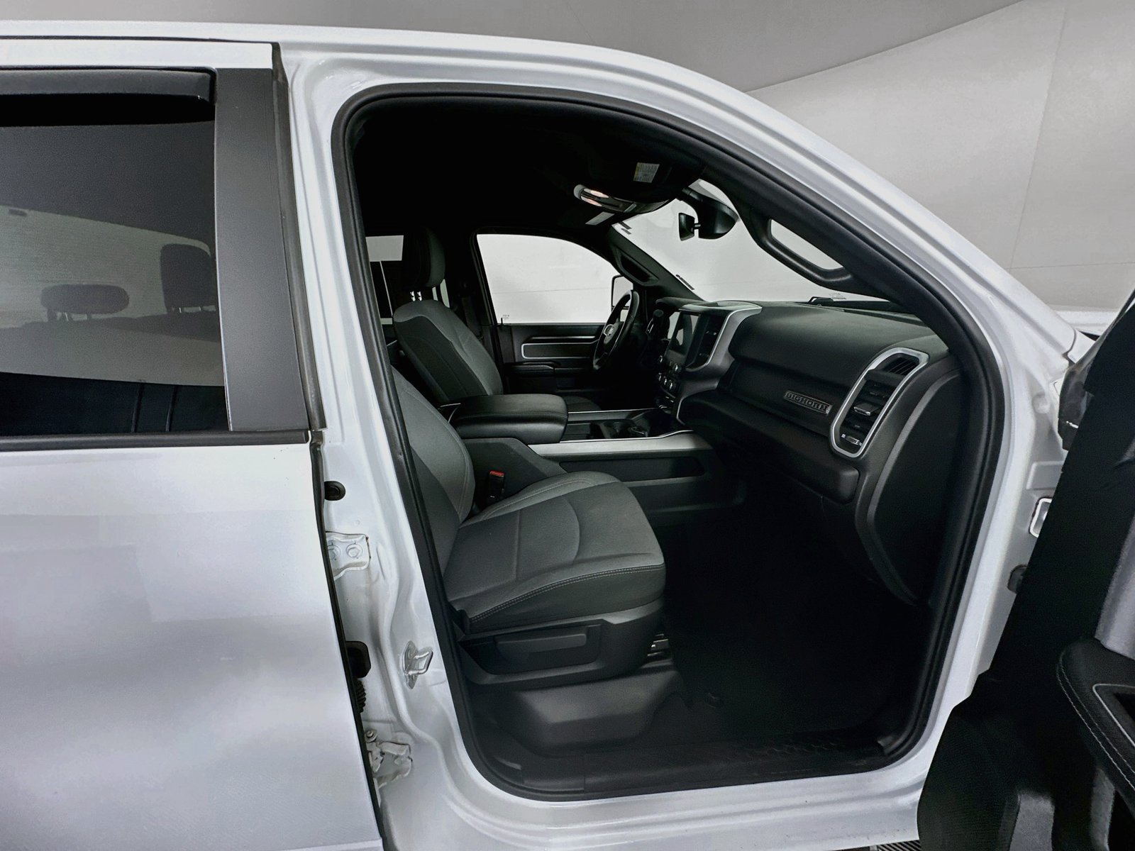 Used 2023 RAM 2500 Big Horn w/ Level 1 Equipment Group AWD/4WD image 26